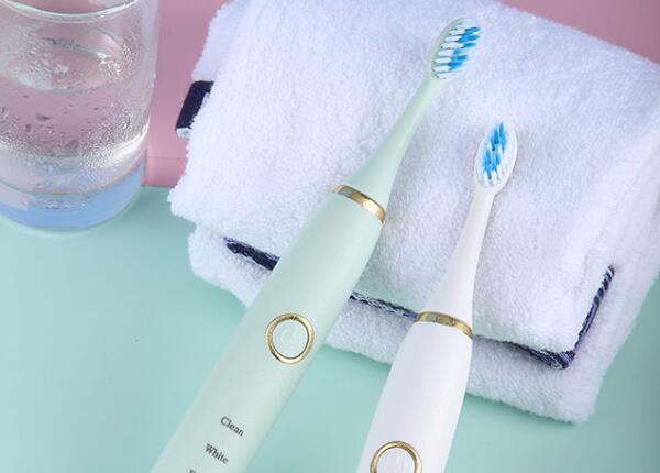 電動(dòng)牙刷充電要多久？電動(dòng)牙刷充電時(shí)，必看！