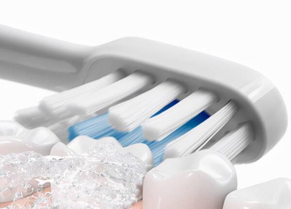 電動牙刷傷牙齒嗎？本文為你將揭開答案！