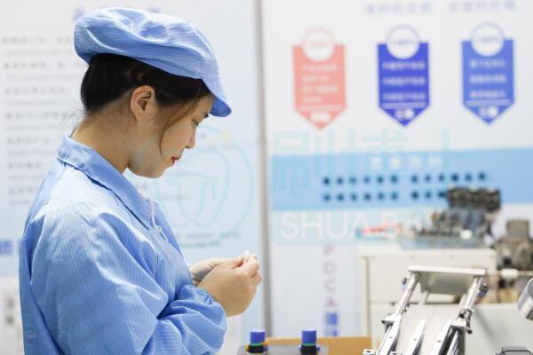 刷博士電動(dòng)牙刷制造廠：品質(zhì)至上，匠心護(hù)航